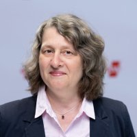 Anja Bensinger-Stolze