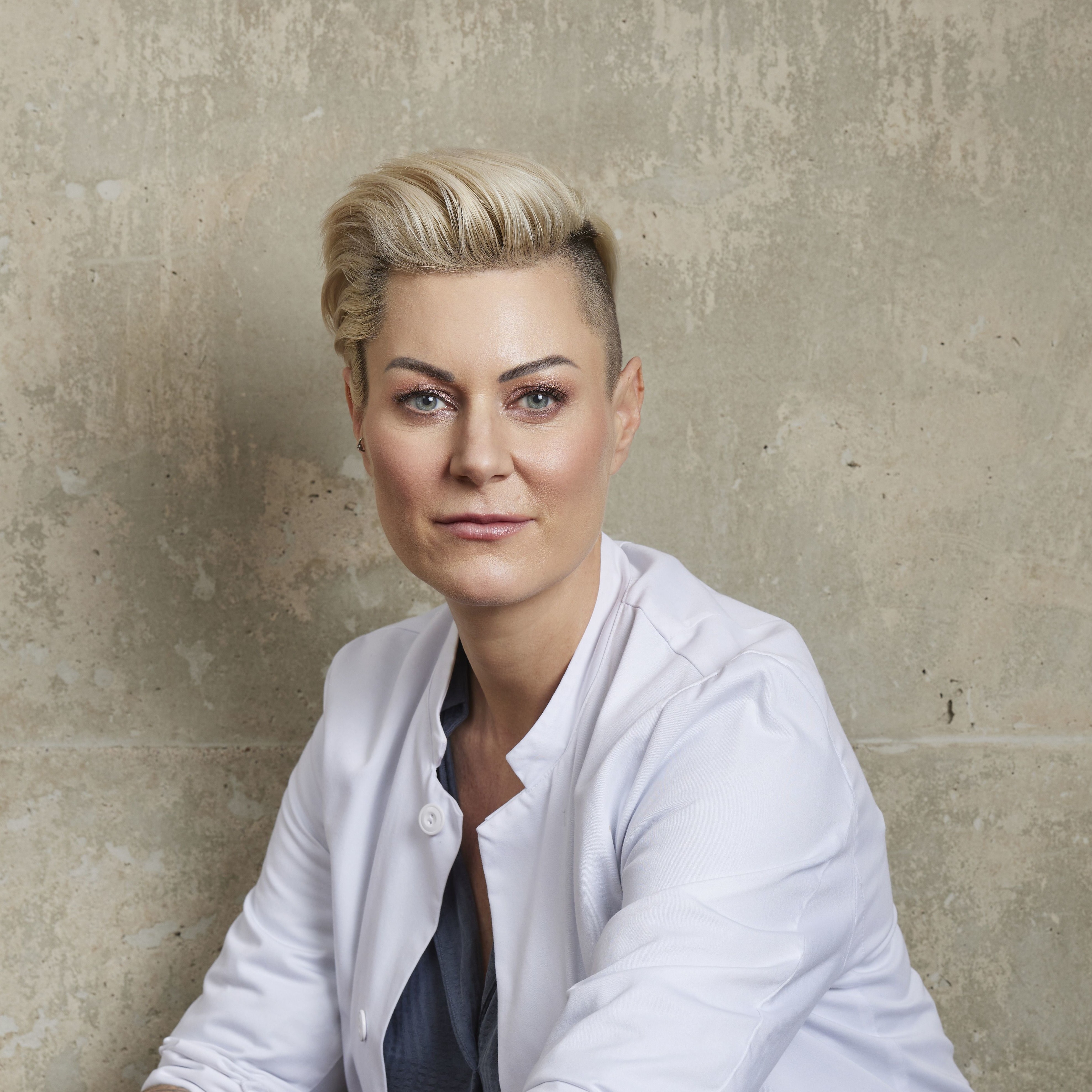 Carola Holzner