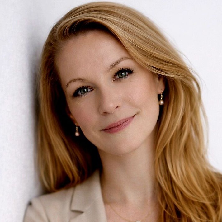 Barbara Göbl, BEd. MA. MEd. MEd